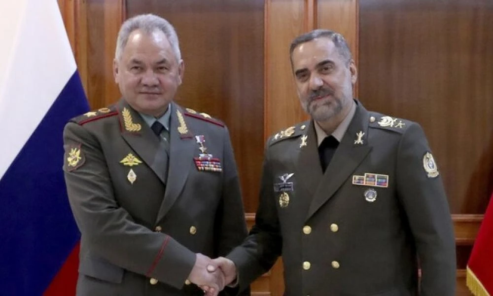 Κίνηση ματ από Ρωσία-Υπογράφει αμυντική συμφωνία Ασπίδα κατά των ΗΠΑ για να σώσει το Ιράν